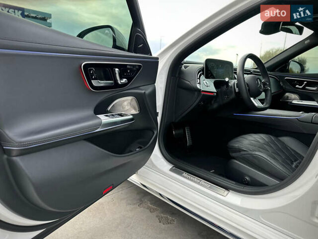 Белый Мерседес Е-Класс, объемом двигателя 1.99 л и пробегом 18 тыс. км за 98000 $, фото 53 на Automoto.ua