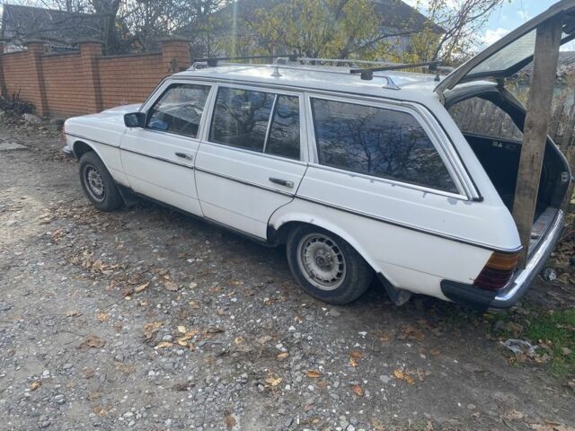 Білий Мерседес Е-Клас, об'ємом двигуна 2.4 л та пробігом 3 тис. км за 1099 $, фото 3 на Automoto.ua