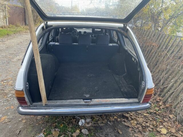 Білий Мерседес Е-Клас, об'ємом двигуна 2.4 л та пробігом 3 тис. км за 1099 $, фото 2 на Automoto.ua