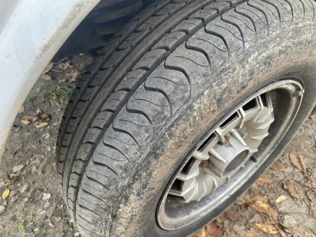 Білий Мерседес Е-Клас, об'ємом двигуна 2.4 л та пробігом 3 тис. км за 1099 $, фото 5 на Automoto.ua