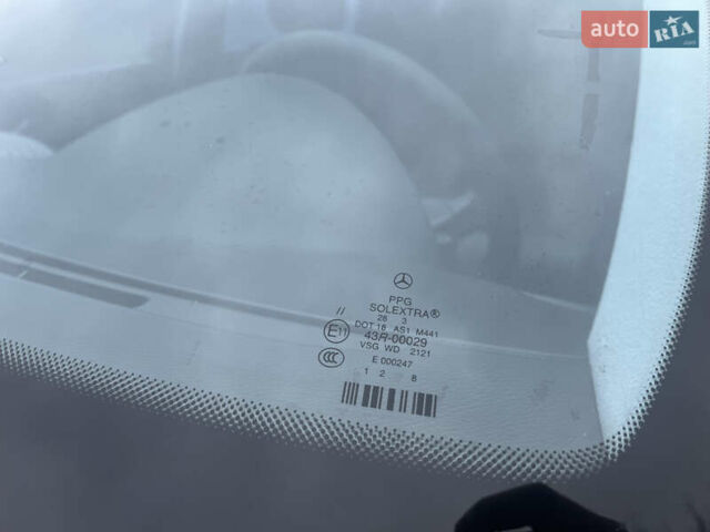 Білий Мерседес Е-Клас, об'ємом двигуна 3.22 л та пробігом 370 тис. км за 5700 $, фото 21 на Automoto.ua