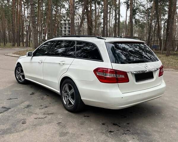 Белый Мерседес Е-Класс, объемом двигателя 2.2 л и пробегом 620 тыс. км за 9500 $, фото 8 на Automoto.ua