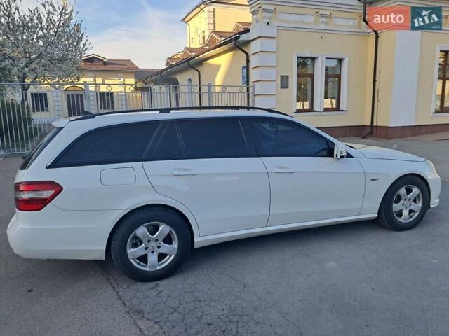 Білий Мерседес Е-Клас, об'ємом двигуна 2.14 л та пробігом 246 тис. км за 12450 $, фото 3 на Automoto.ua