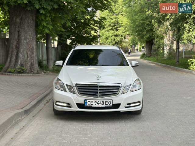 Білий Мерседес Е-Клас, об'ємом двигуна 2.2 л та пробігом 580 тис. км за 9500 $, фото 1 на Automoto.ua