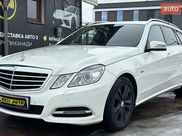 Белый Мерседес Е-Класс, объемом двигателя 2.14 л и пробегом 290 тыс. км за 13200 $, фото 2 на Automoto.ua
