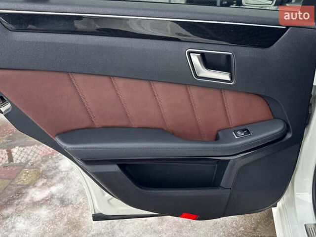 Белый Мерседес Е-Класс, объемом двигателя 2.14 л и пробегом 290 тыс. км за 13200 $, фото 13 на Automoto.ua