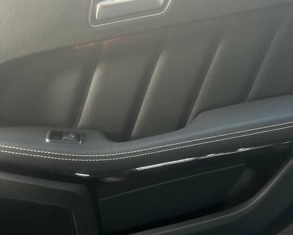 Белый Мерседес Е-Класс, объемом двигателя 2.1 л и пробегом 324 тыс. км за 14400 $, фото 13 на Automoto.ua