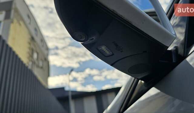 Белый Мерседес Е-Класс, объемом двигателя 2.1 л и пробегом 249 тыс. км за 15966 $, фото 30 на Automoto.ua