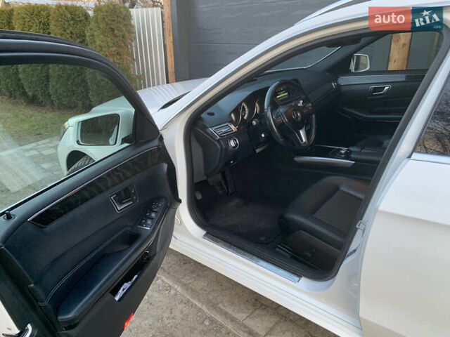 Белый Мерседес Е-Класс, объемом двигателя 2.1 л и пробегом 320 тыс. км за 16800 $, фото 11 на Automoto.ua