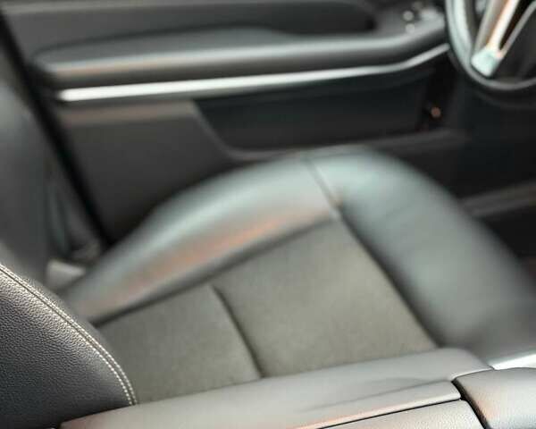 Білий Мерседес Е-Клас, об'ємом двигуна 2.2 л та пробігом 320 тис. км за 14300 $, фото 25 на Automoto.ua