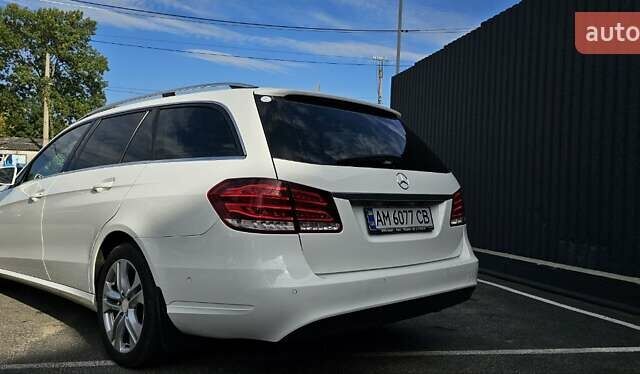 Белый Мерседес Е-Класс, объемом двигателя 2.1 л и пробегом 249 тыс. км за 15966 $, фото 5 на Automoto.ua