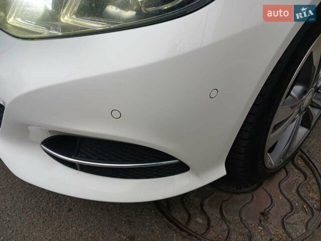 Білий Мерседес Е-Клас, об'ємом двигуна 2.2 л та пробігом 320 тис. км за 14300 $, фото 41 на Automoto.ua