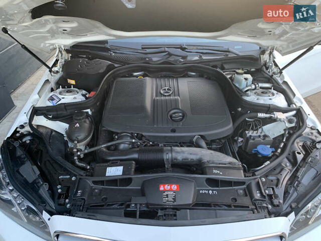 Белый Мерседес Е-Класс, объемом двигателя 2.1 л и пробегом 320 тыс. км за 16800 $, фото 35 на Automoto.ua