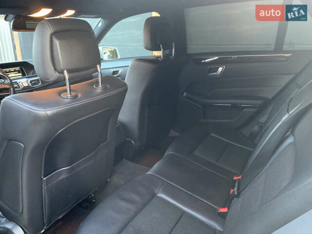 Белый Мерседес Е-Класс, объемом двигателя 2.1 л и пробегом 320 тыс. км за 16800 $, фото 13 на Automoto.ua