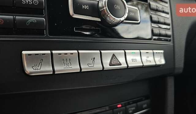 Белый Мерседес Е-Класс, объемом двигателя 2.1 л и пробегом 249 тыс. км за 15966 $, фото 23 на Automoto.ua