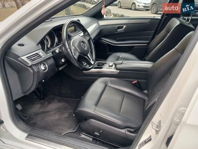 Білий Мерседес Е-Клас, об'ємом двигуна 2.2 л та пробігом 320 тис. км за 14300 $, фото 44 на Automoto.ua