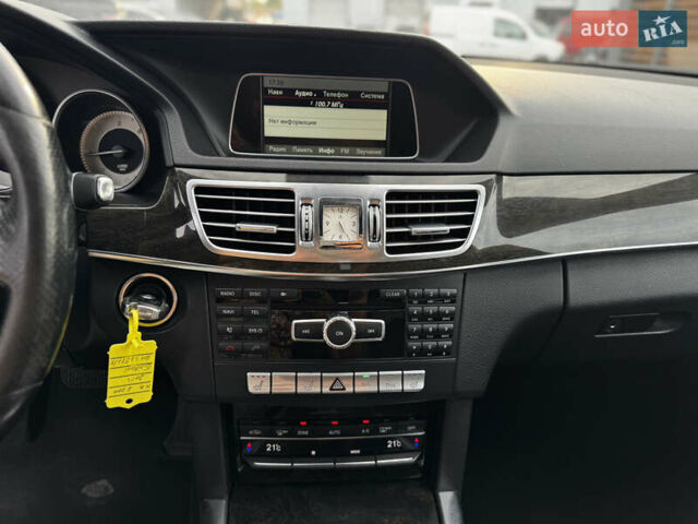 Білий Мерседес Е-Клас, об'ємом двигуна 2.1 л та пробігом 346 тис. км за 12750 $, фото 31 на Automoto.ua