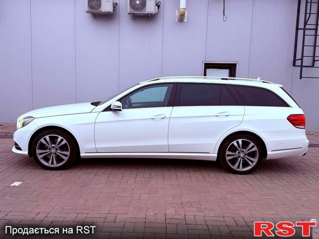 Белый Мерседес Е-Класс, объемом двигателя 2.2 л и пробегом 318 тыс. км за 14300 $, фото 13 на Automoto.ua