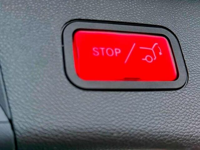 Белый Мерседес Е-Класс, объемом двигателя 2.2 л и пробегом 318 тыс. км за 14300 $, фото 11 на Automoto.ua