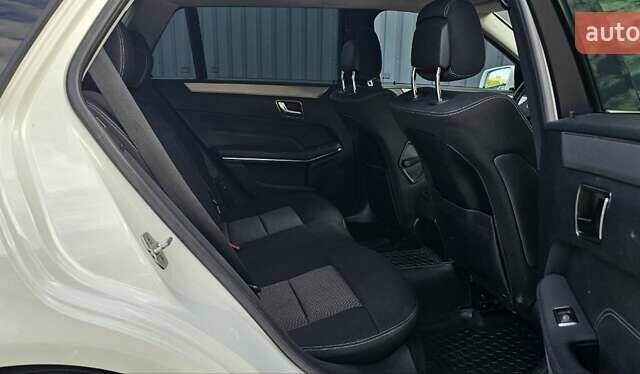 Белый Мерседес Е-Класс, объемом двигателя 2.1 л и пробегом 249 тыс. км за 15966 $, фото 13 на Automoto.ua