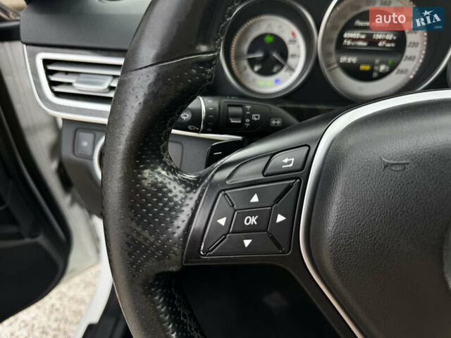Білий Мерседес Е-Клас, об'ємом двигуна 2.1 л та пробігом 346 тис. км за 12750 $, фото 26 на Automoto.ua