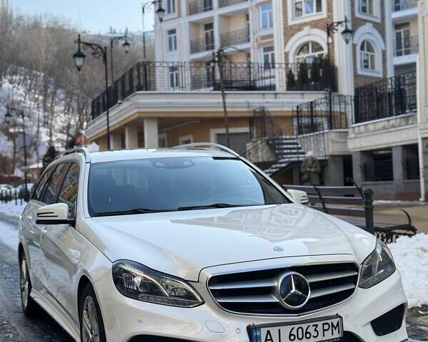 Білий Мерседес Е-Клас, об'ємом двигуна 2 л та пробігом 167 тис. км за 14800 $, фото 8 на Automoto.ua