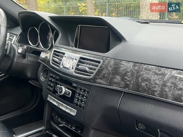 Мерседес Е-Клас 2014 у Києві на Automoto.ua Білий Мерседес Е-Клас, об'ємом двигуна 2 л та пробігом 160 тис. км за 16800 $, фото 21 на Automoto.ua