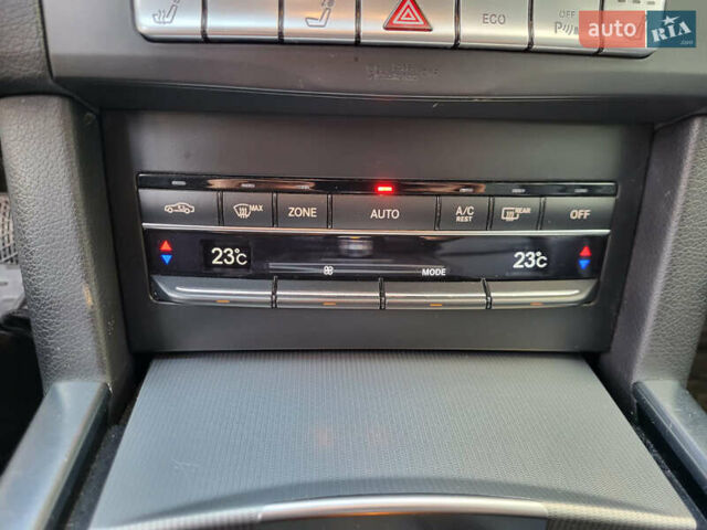 Белый Мерседес Е-Класс, объемом двигателя 2.2 л и пробегом 460 тыс. км за 10000 $, фото 25 на Automoto.ua