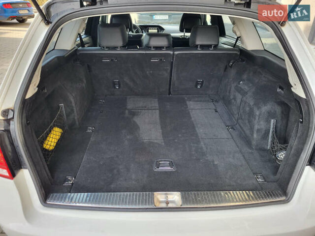 Белый Мерседес Е-Класс, объемом двигателя 2.2 л и пробегом 460 тыс. км за 10000 $, фото 16 на Automoto.ua