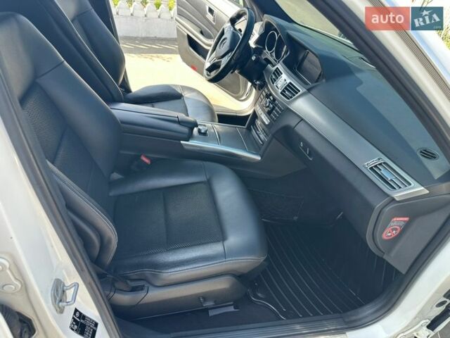 Білий Мерседес Е-Клас, об'ємом двигуна 2.2 л та пробігом 437 тис. км за 13999 $, фото 33 на Automoto.ua