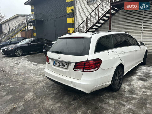 Белый Мерседес Е-Класс, объемом двигателя 2.2 л и пробегом 500 тыс. км за 12500 $, фото 2 на Automoto.ua