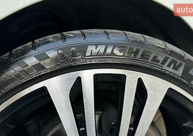Белый Мерседес Е-Класс, объемом двигателя 2.2 л и пробегом 189 тыс. км за 14700 $, фото 8 на Automoto.ua