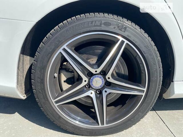 Белый Мерседес Е-Класс, объемом двигателя 3 л и пробегом 79 тыс. км за 33200 $, фото 27 на Automoto.ua