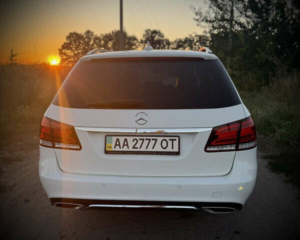 Белый Мерседес Е-Класс, объемом двигателя 3 л и пробегом 232 тыс. км за 20000 $, фото 17 на Automoto.ua