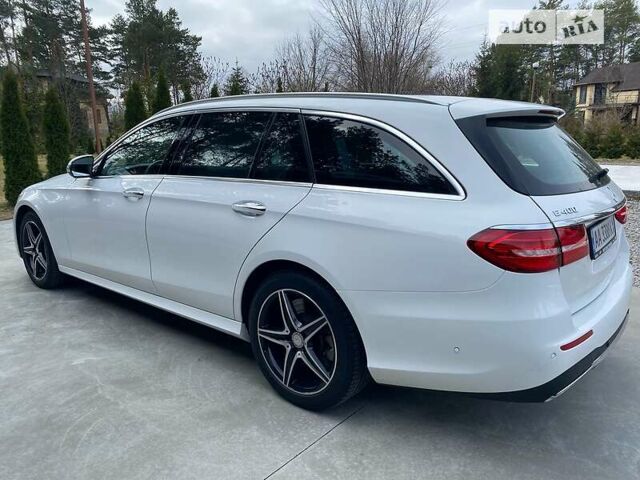 Белый Мерседес Е-Класс, объемом двигателя 3 л и пробегом 79 тыс. км за 33200 $, фото 5 на Automoto.ua