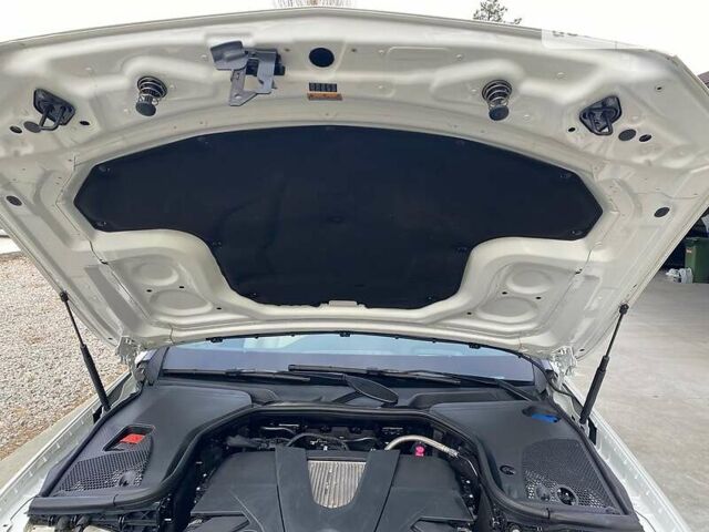 Белый Мерседес Е-Класс, объемом двигателя 3 л и пробегом 79 тыс. км за 33200 $, фото 29 на Automoto.ua