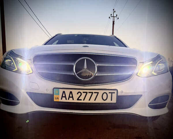 Белый Мерседес Е-Класс, объемом двигателя 3 л и пробегом 232 тыс. км за 20000 $, фото 7 на Automoto.ua