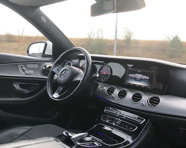 Белый Мерседес Е-Класс, объемом двигателя 1.95 л и пробегом 245 тыс. км за 20999 $, фото 21 на Automoto.ua