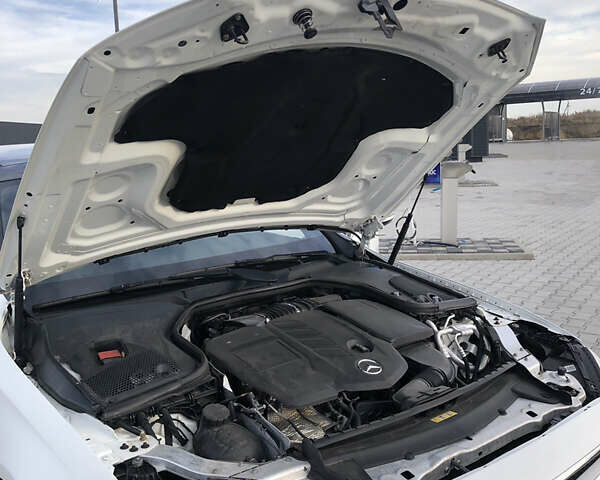 Белый Мерседес Е-Класс, объемом двигателя 1.95 л и пробегом 245 тыс. км за 20999 $, фото 30 на Automoto.ua