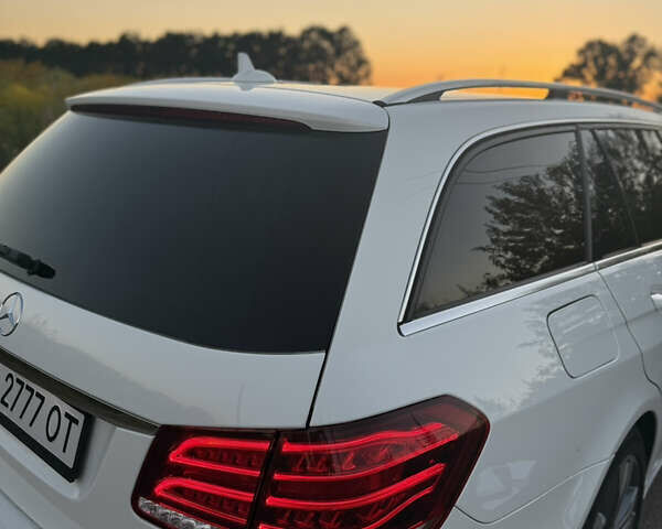 Белый Мерседес Е-Класс, объемом двигателя 3 л и пробегом 232 тыс. км за 20000 $, фото 9 на Automoto.ua