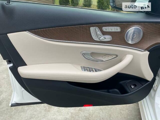 Белый Мерседес Е-Класс, объемом двигателя 3 л и пробегом 79 тыс. км за 33200 $, фото 12 на Automoto.ua