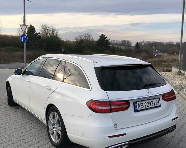 Белый Мерседес Е-Класс, объемом двигателя 1.95 л и пробегом 245 тыс. км за 20999 $, фото 8 на Automoto.ua