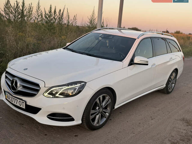 Белый Мерседес Е-Класс, объемом двигателя 3 л и пробегом 232 тыс. км за 20000 $, фото 23 на Automoto.ua