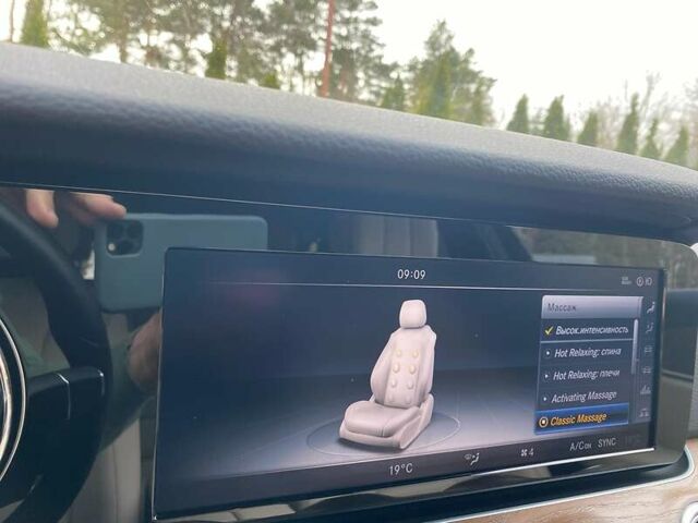 Белый Мерседес Е-Класс, объемом двигателя 3 л и пробегом 79 тыс. км за 33200 $, фото 31 на Automoto.ua