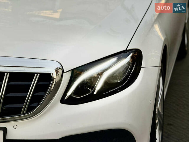 Белый Мерседес Е-Класс, объемом двигателя 2.14 л и пробегом 366 тыс. км за 22999 $, фото 35 на Automoto.ua