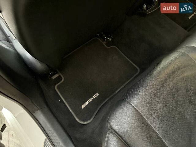 Белый Мерседес Е-Класс, объемом двигателя 2.14 л и пробегом 366 тыс. км за 22999 $, фото 49 на Automoto.ua