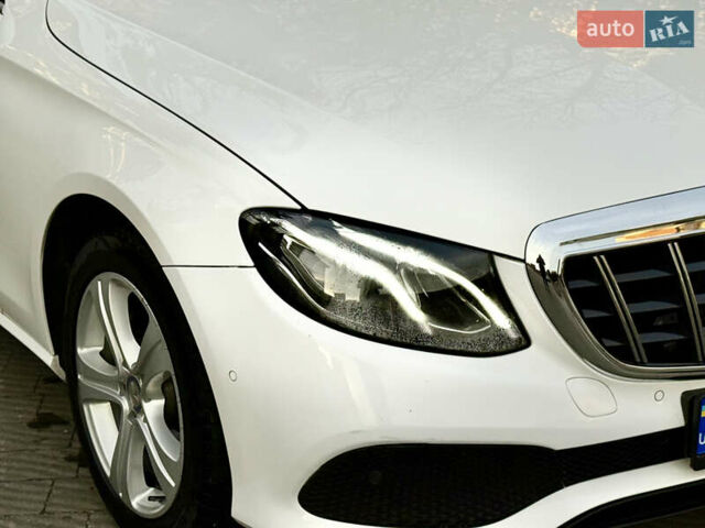 Белый Мерседес Е-Класс, объемом двигателя 2.14 л и пробегом 366 тыс. км за 22999 $, фото 36 на Automoto.ua
