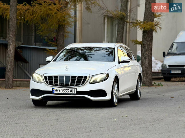 Белый Мерседес Е-Класс, объемом двигателя 2.14 л и пробегом 366 тыс. км за 22999 $, фото 3 на Automoto.ua
