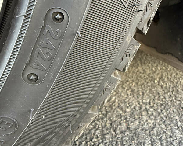 Мерседес Е-Класс 2017 в Черновцах на Automoto.ua Белый Мерседес Е-Класс, объемом двигателя 2.2 л и пробегом 280 тыс. км за 18000 $, фото 9 на Automoto.ua