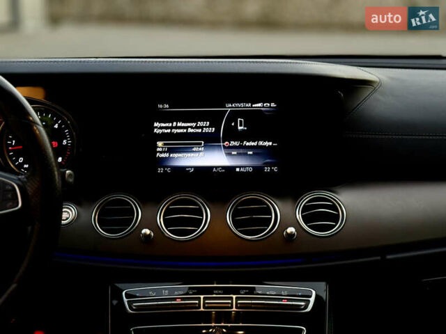 Белый Мерседес Е-Класс, объемом двигателя 2.14 л и пробегом 366 тыс. км за 22999 $, фото 59 на Automoto.ua